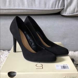 LC by Lauren Conrad Suede Black Pumps